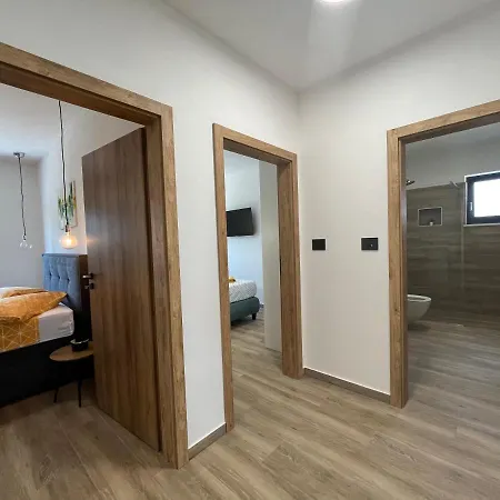 Exclusively New Holiday House With A Private Pool