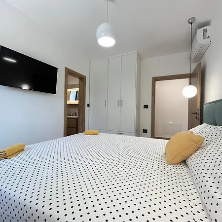 Exclusively New Holiday House With A Private Pool Svetvinčenat